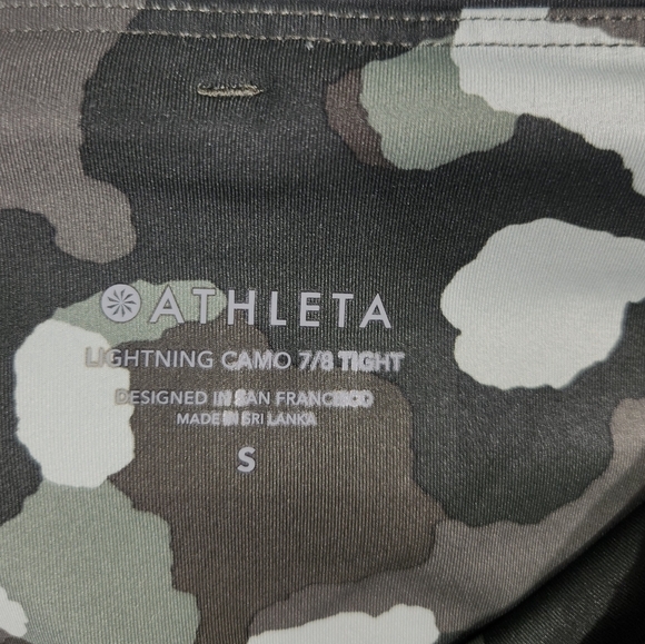 Athleta Lightning Camo Leggings Size Small Green - Picture 6 of 15